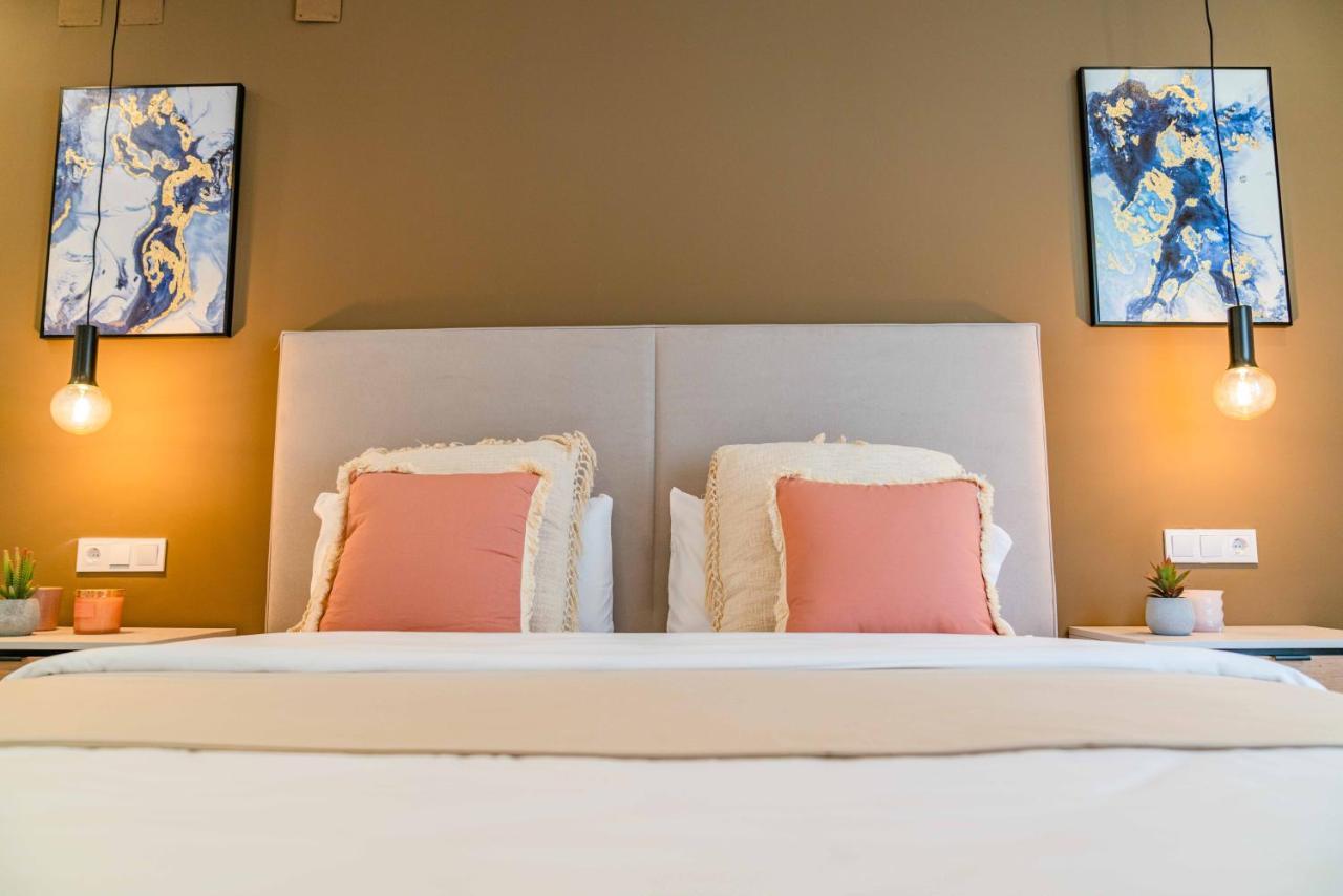 Golden With Jacuzzi Apartamento