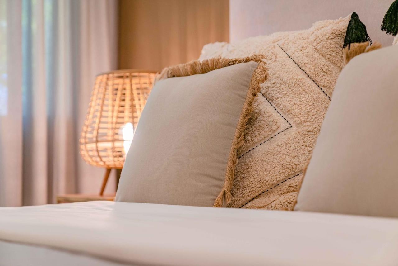 Golden With Jacuzzi Marbella